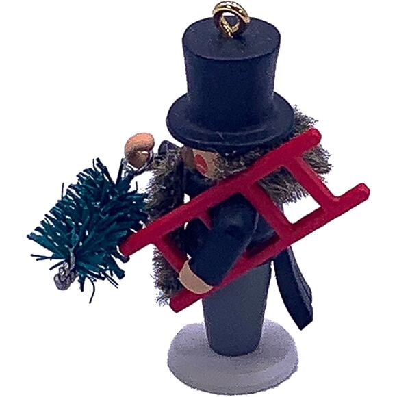 1999 Hallmark Keepsake Nutcracker Guild Series #6 Miniature Christmas Ornament - Picture 5 of 8